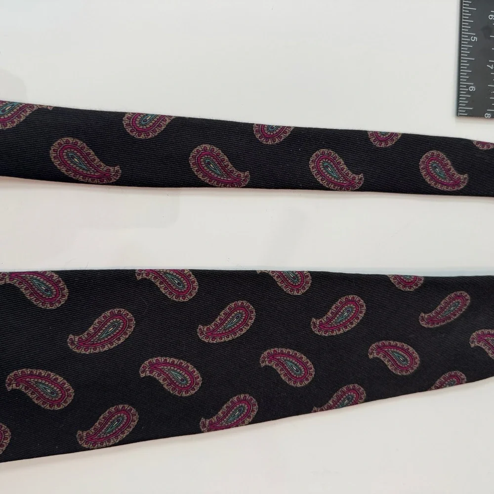 Robert Talbott Hand Sewn Classic Black‎ Paisley Silk Blend Necktie for Men